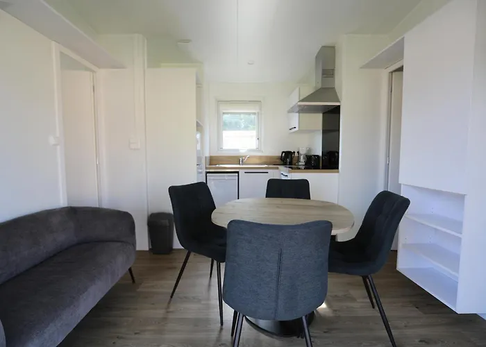 Domaine Le Manoir Appart hôtel Moulle