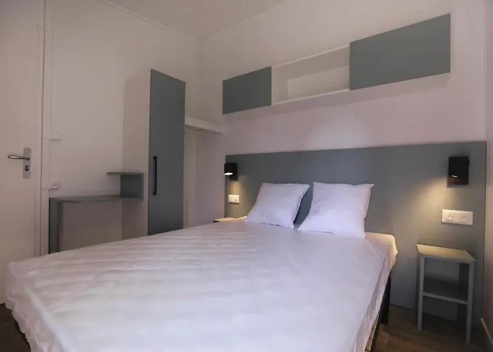 Domaine Le Manoir מלון דירות